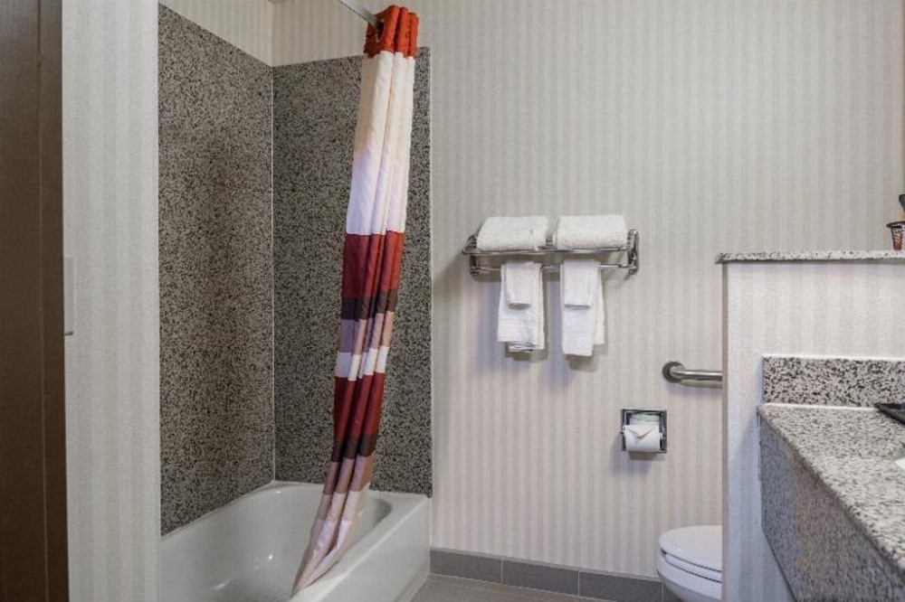 Red Roof Inn & Suites Little Rock Image 10