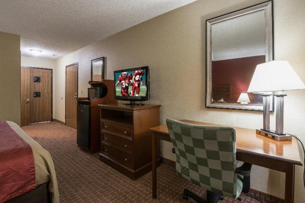 Red Roof Inn & Suites Little Rock Image 18