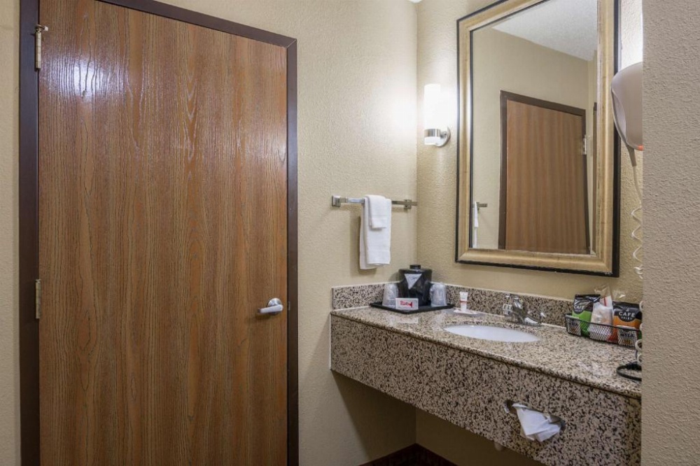 Red Roof Inn & Suites Little Rock Image 31