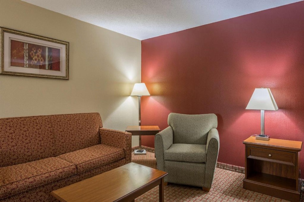 Red Roof Inn & Suites Little Rock Image 37